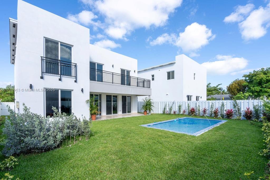 BRICKELL ESTATES - Residential