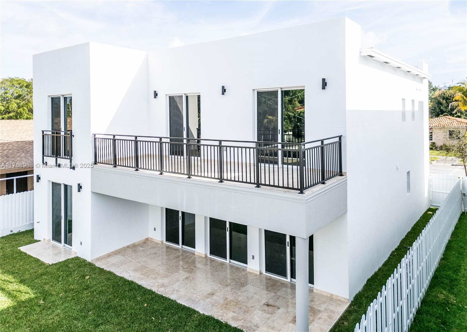 BRICKELL ESTATES - Residential