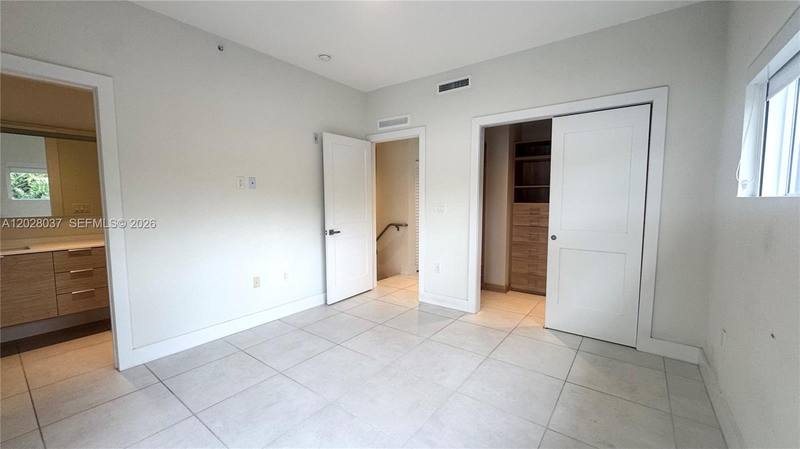 OCEAN BEACH ADDN NO 3 - Residential Lease