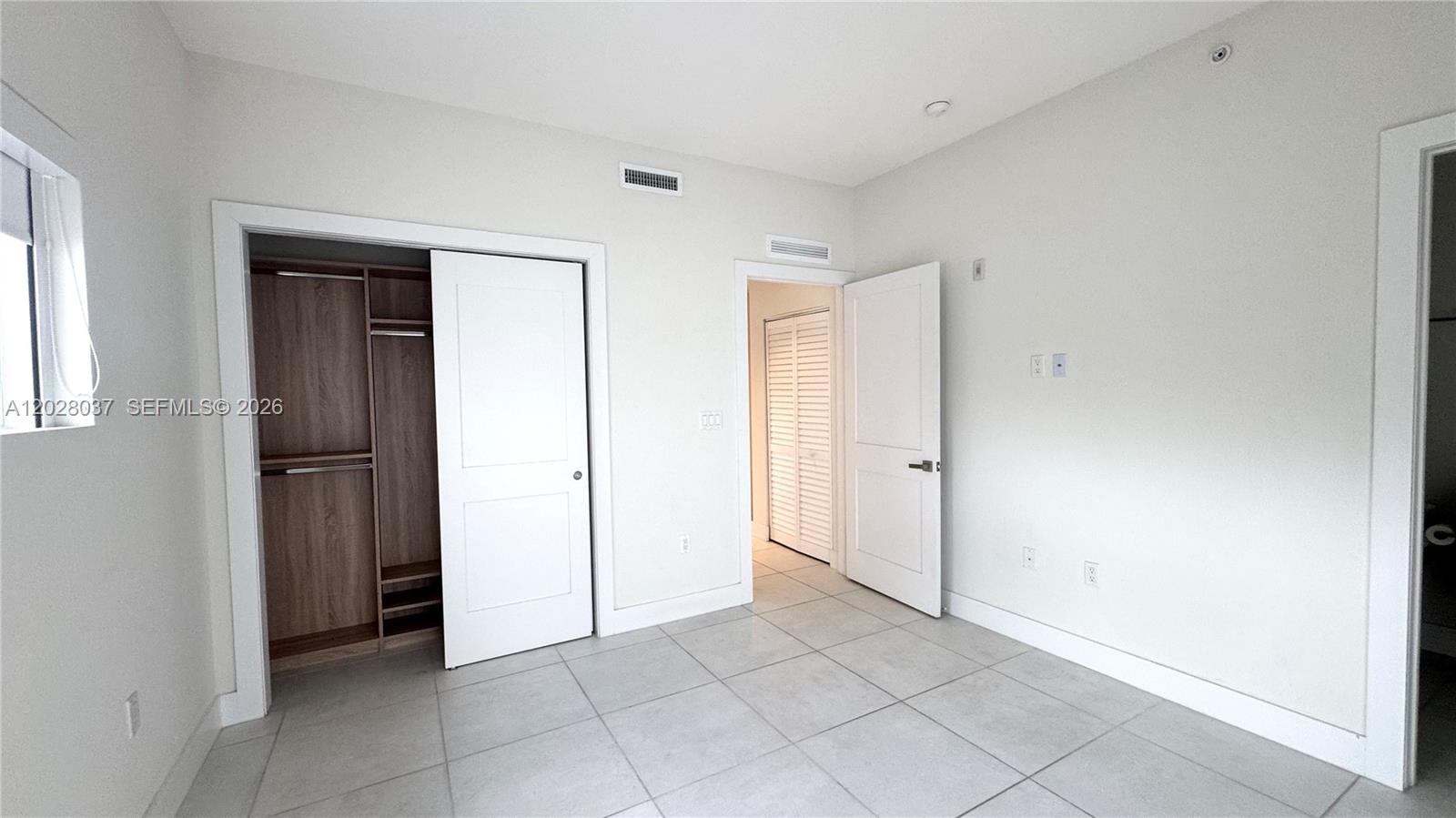 OCEAN BEACH ADDN NO 3 - Residential Lease