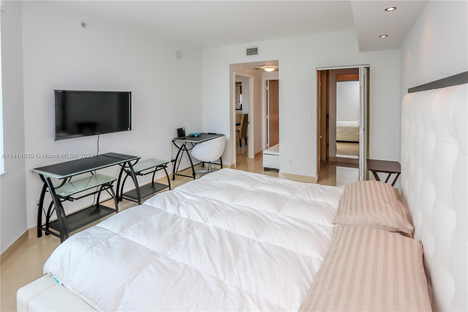ONE MIAMI EAST CONDO - Residential Lease