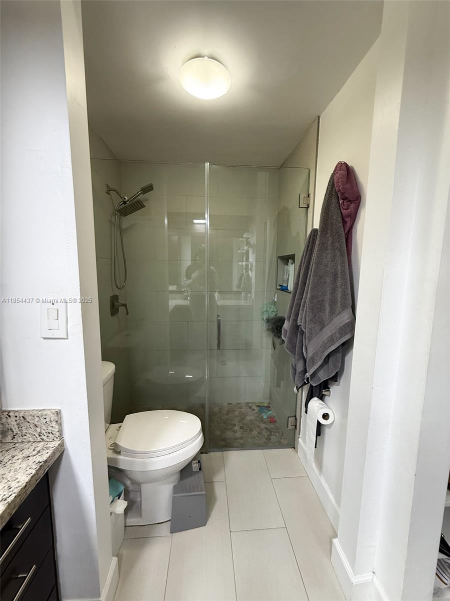 COUNTRY LAKE MANORS TOWNH - Residential Lease