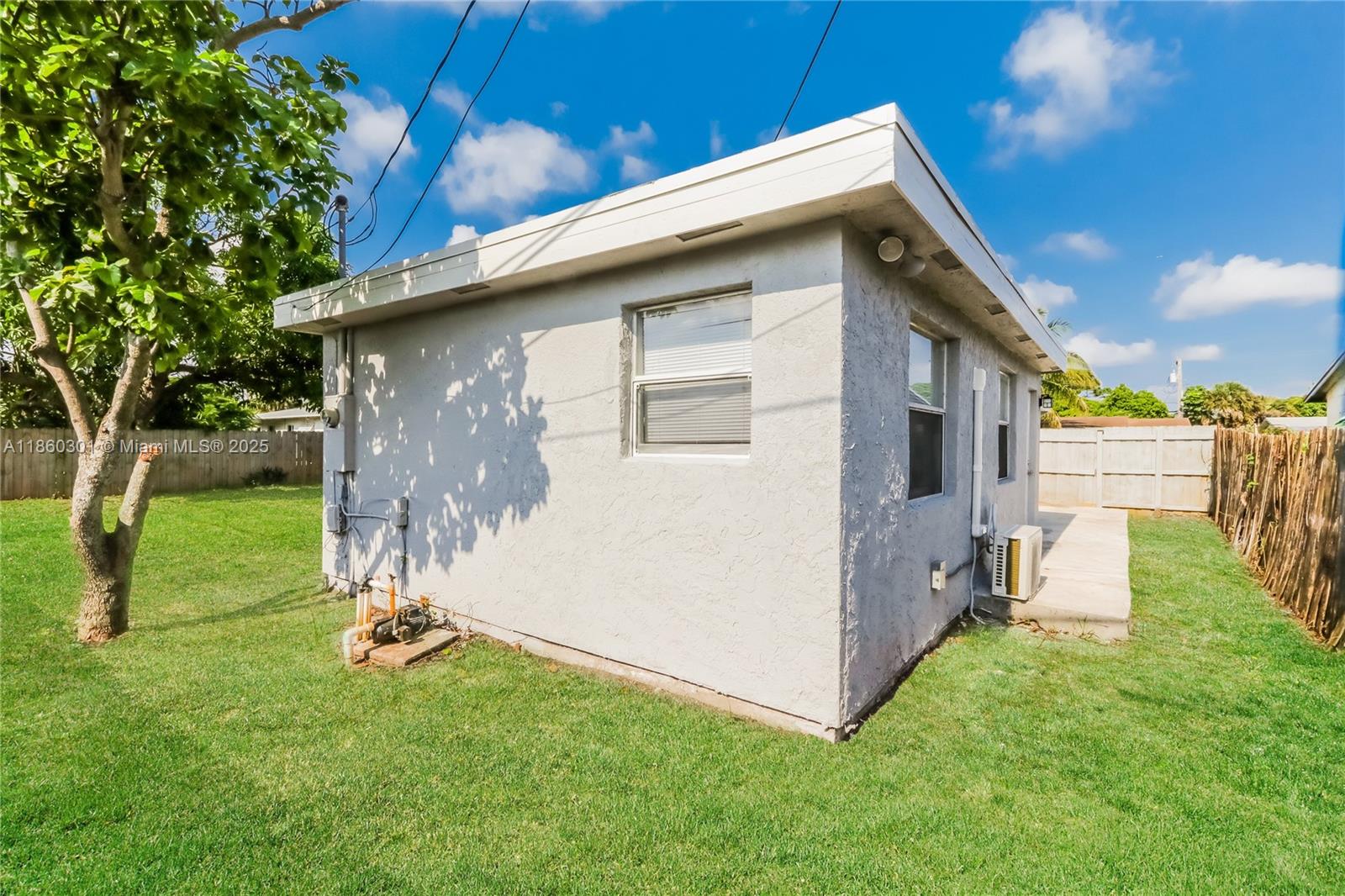 LANTANA HEIGHTS - Residential Lease