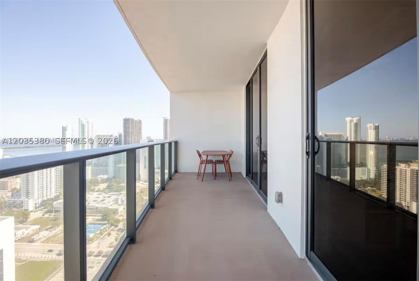 CANVAS CONDO - Residential Lease