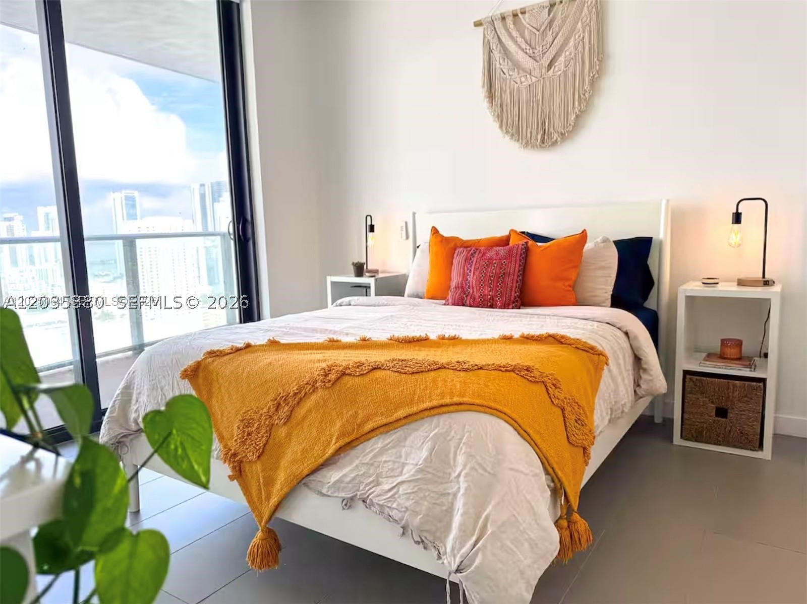 CANVAS CONDO - Residential Lease