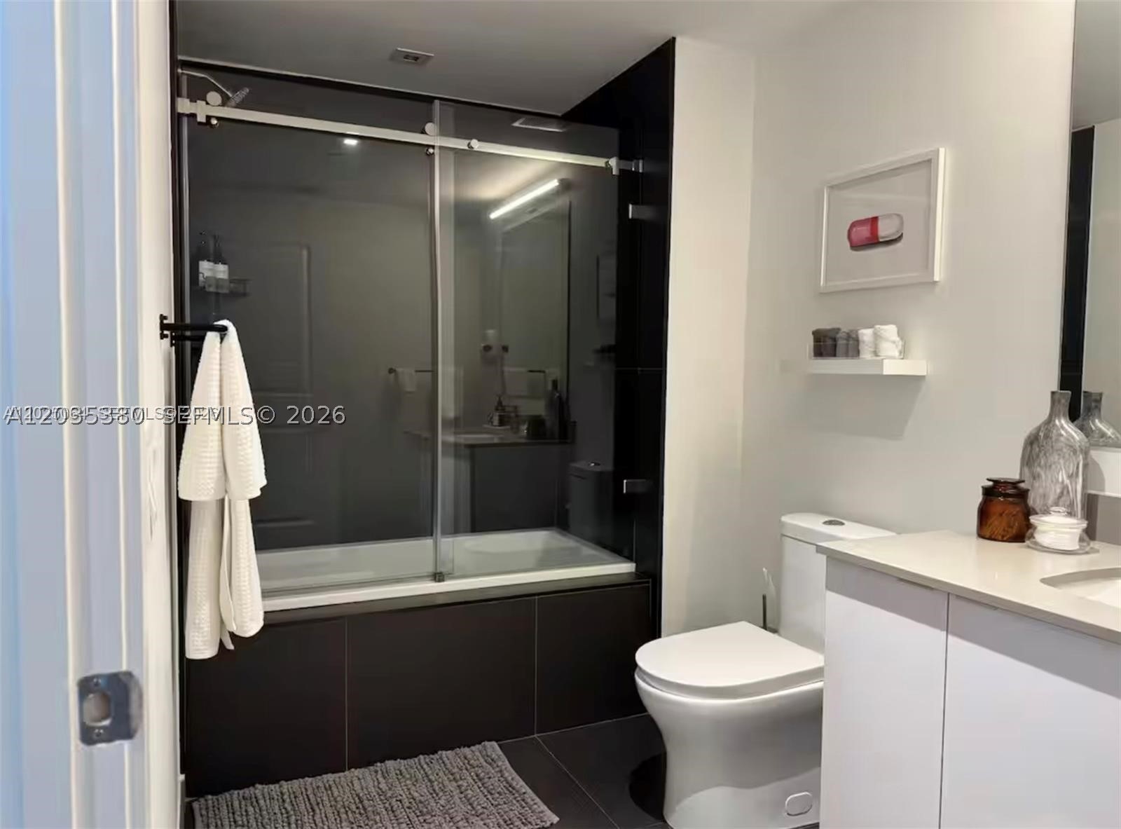 CANVAS CONDO - Residential Lease