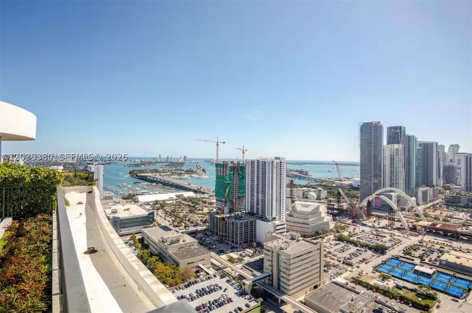 CANVAS CONDO - Residential Lease
