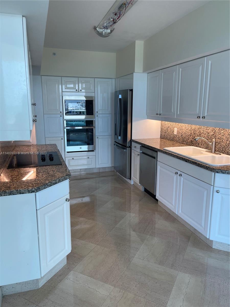 CAPOBELLA CONDOMINIUM - Residential Lease