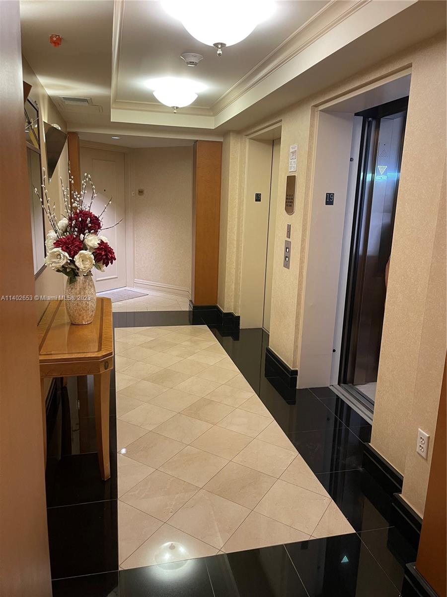 CAPOBELLA CONDOMINIUM - Residential Lease
