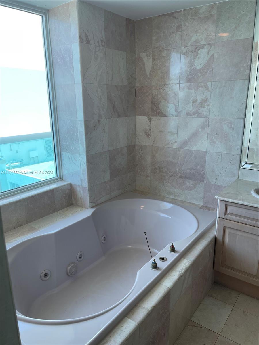 CAPOBELLA CONDOMINIUM - Residential Lease