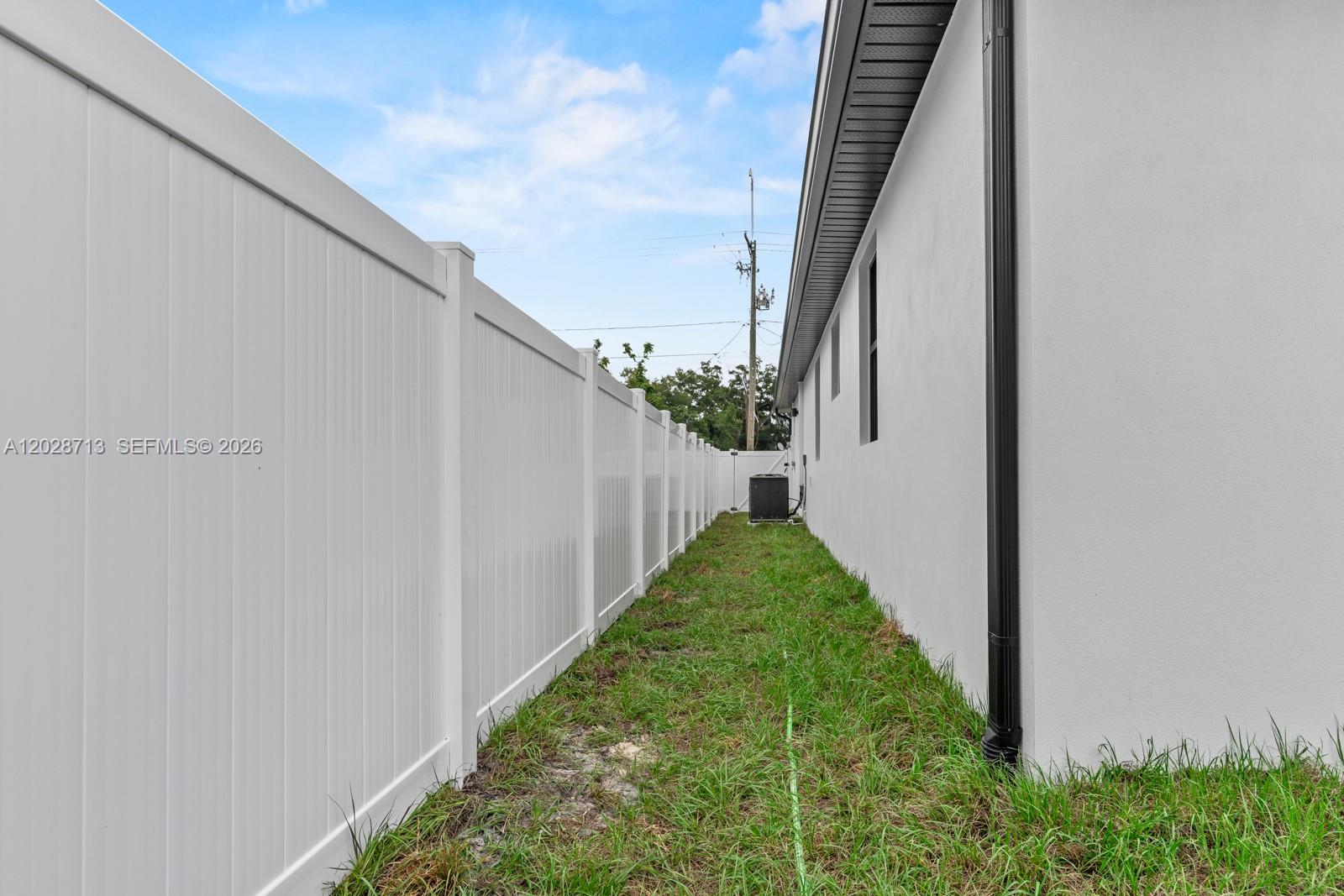 46S | HENDRY AND KNIGHTS A - Residential