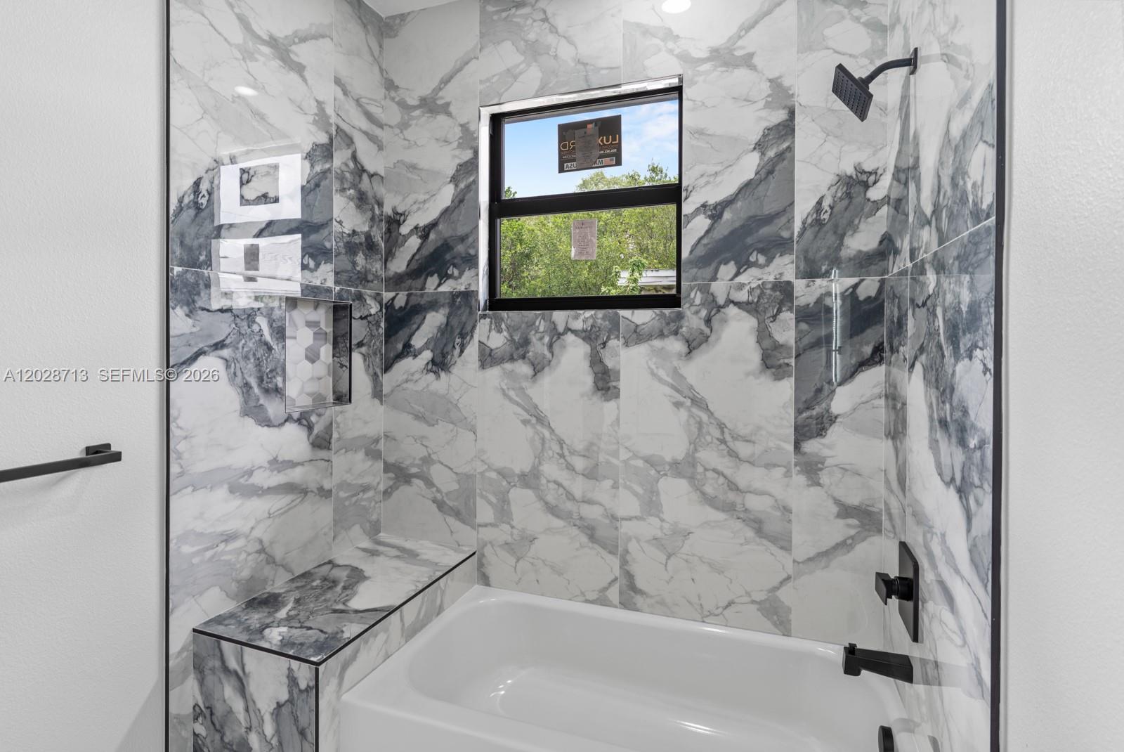 46S | HENDRY AND KNIGHTS A - Residential