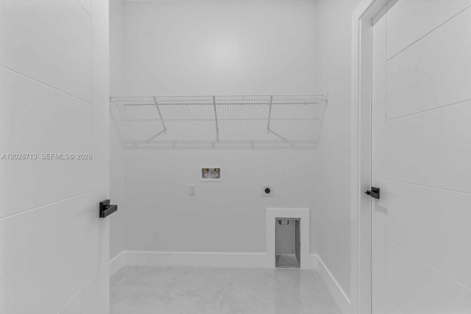 46S | HENDRY AND KNIGHTS A - Residential