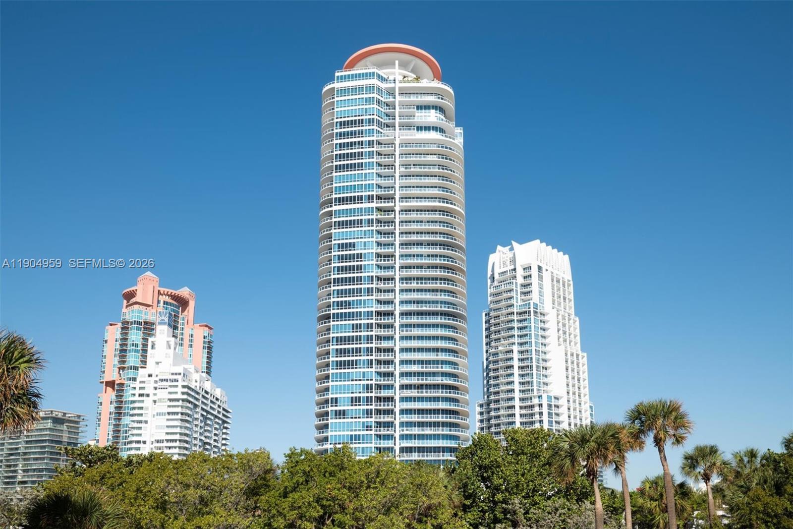 CONTINUUM ON SOUTH BEACH - Residential
