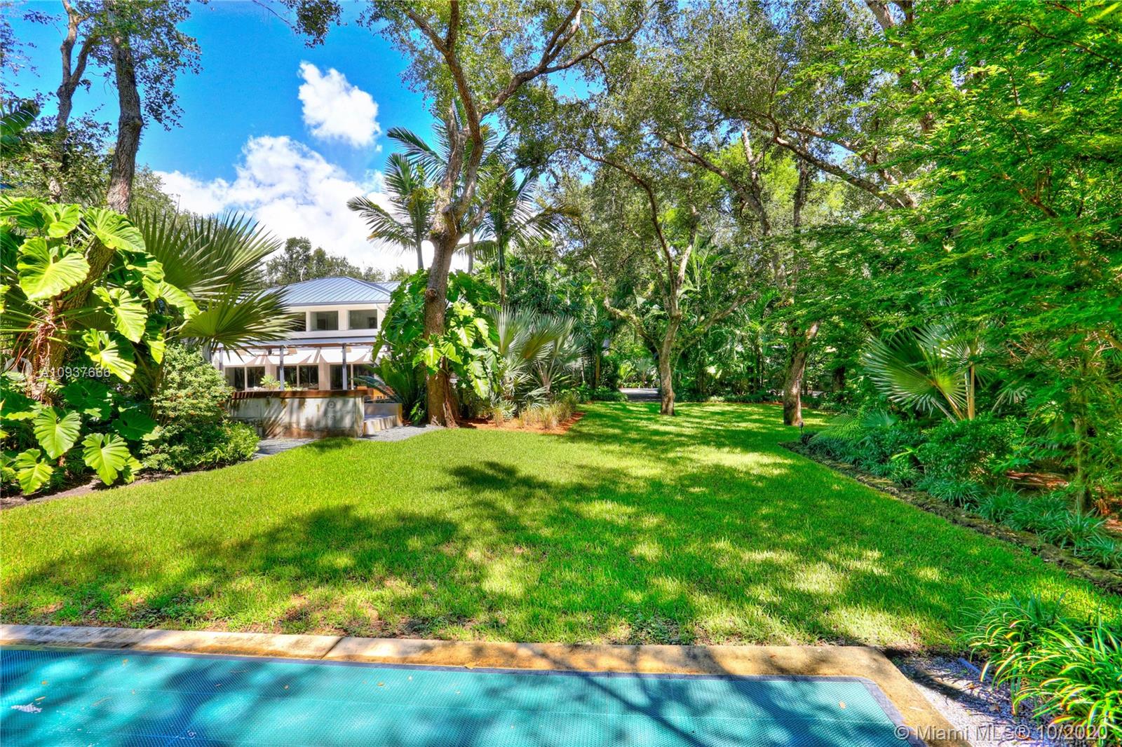 SNAPPER CREEK OAKS - Residential