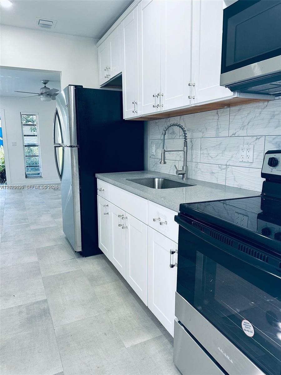 PARK HILL - Residential Lease
