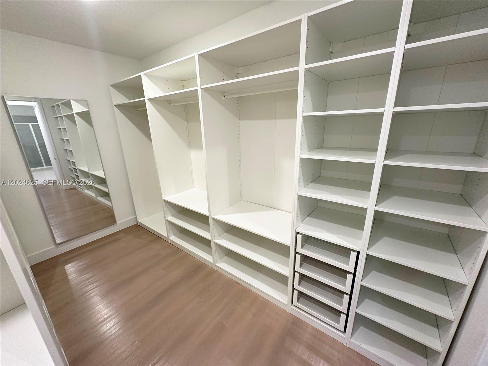 RESERVE AT DAVIE - Residential Lease