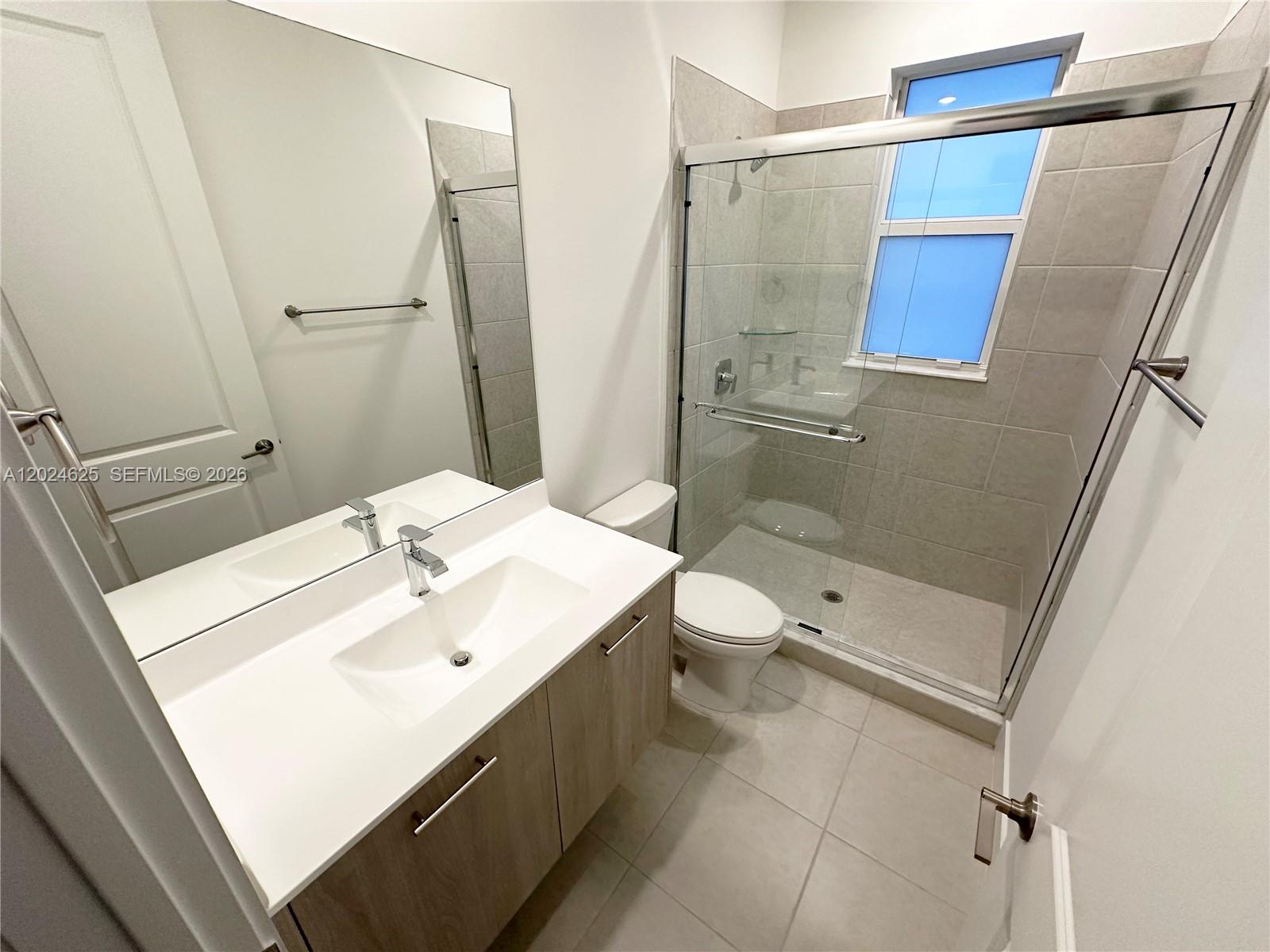 RESERVE AT DAVIE - Residential Lease