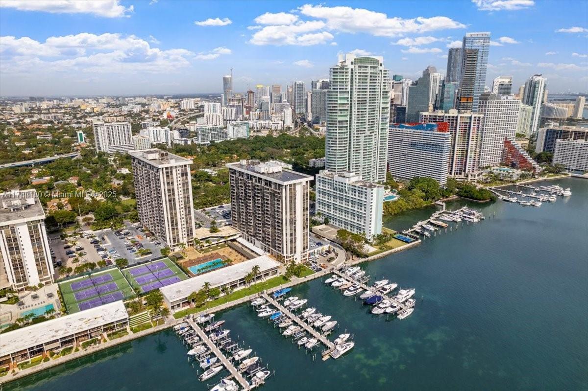 BRICKELL PLACE CONDO - Residential Lease