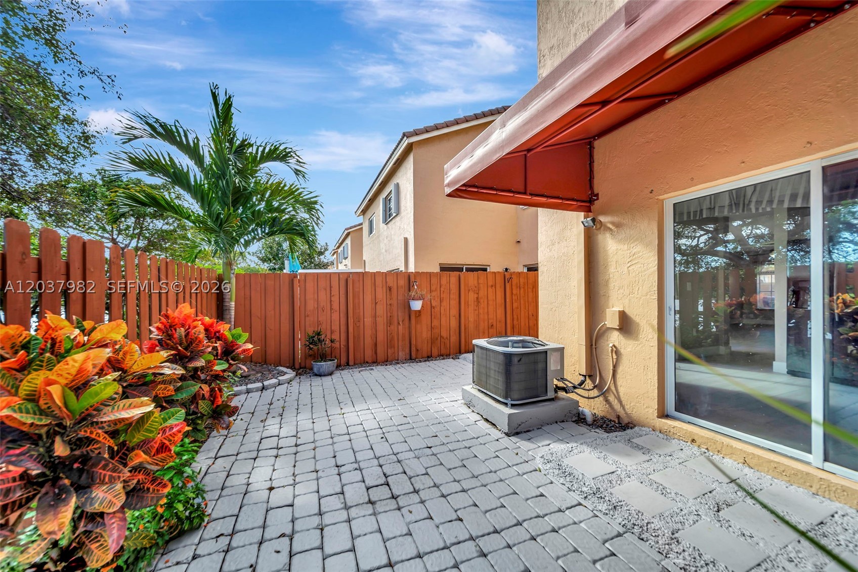 CARIBE LAKES PHASE II - Residential Lease