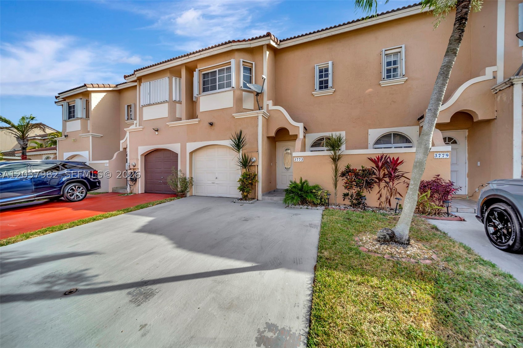 Rarely available 3-bedroom, 2.5-bath home featuring an additional flex space ideal for a home office or playroom. Updated kitchen and bathrooms, quartz counter tops, full size washer/dryer, and generous bedroom sizes and closets. Back patio offers a refreshing area for morning coffee or simply to entertain. Association approval in 10 days or less. Community offers 24-hour guard at gate, basketball courts, kids’ playground and community center. Centrally located near A rated schools, and turnpike.