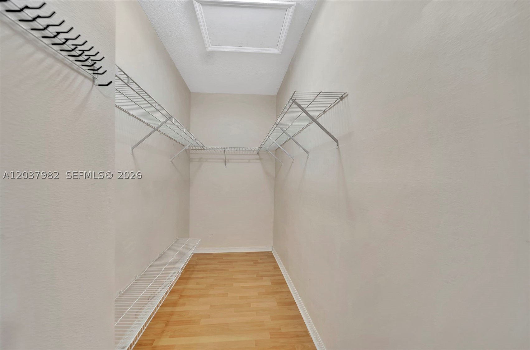 CARIBE LAKES PHASE II - Residential Lease