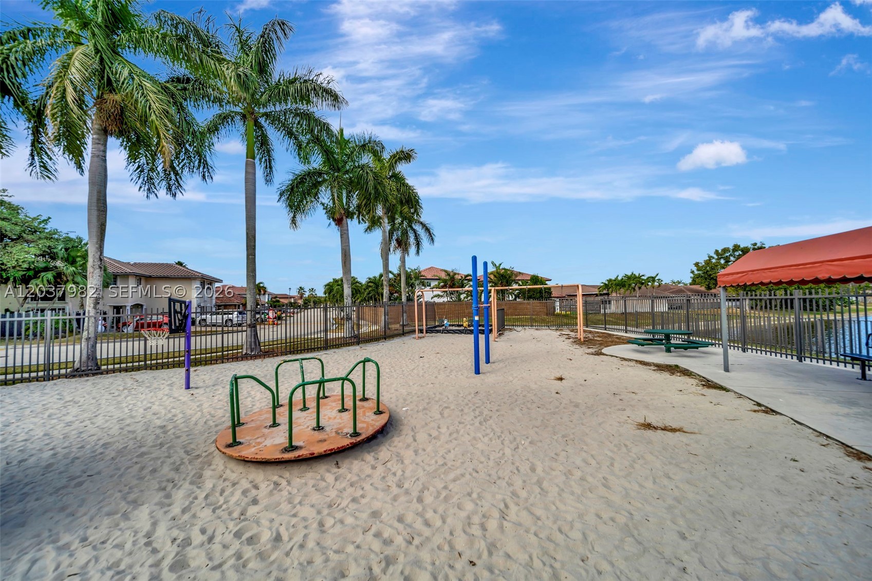 CARIBE LAKES PHASE II - Residential Lease