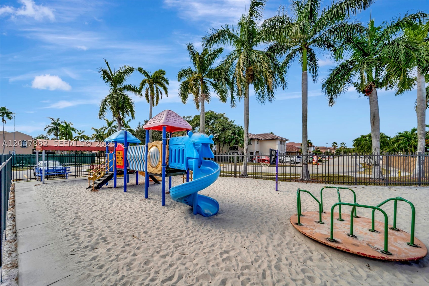 CARIBE LAKES PHASE II - Residential Lease