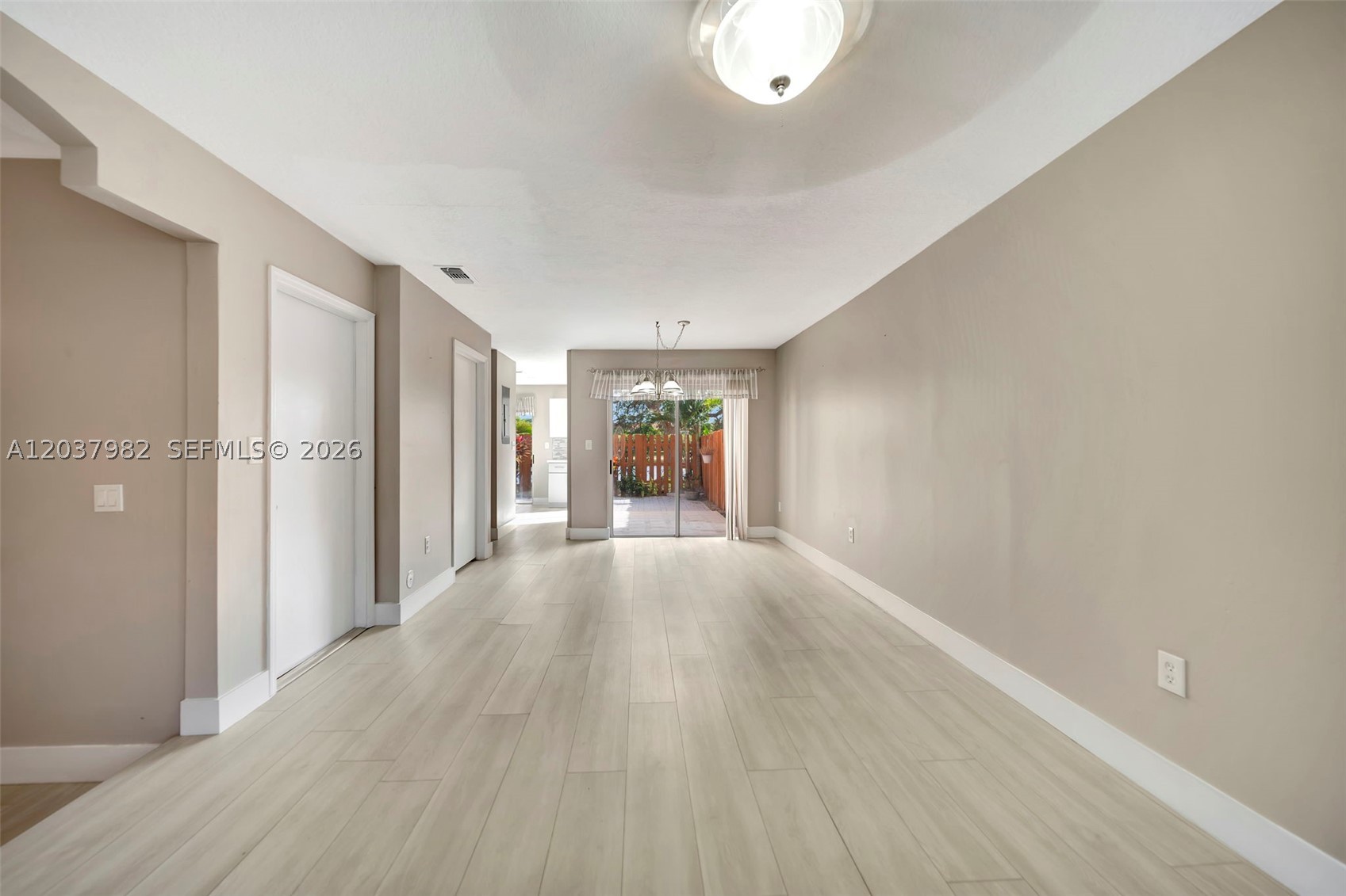 CARIBE LAKES PHASE II - Residential Lease