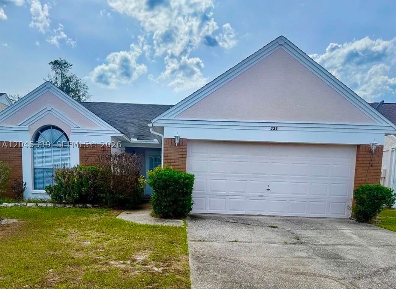 Homebuyers, tired of overpaying for homes that still need work?? Come to Apopka! This updated 2bd/2bth home offers modern finishes, an open layout, updated flooring, at affordable prices! Perfect for first-time buyers, downsizers, and even those interested in RENT TO OWN (Home qualifies for a government back rent to own program)!! Centrally located near shopping, dining, and major highways. Schedule your showing today before this opportunity is gone! Get a 1yr Rate Buydown when using our Preferred Lender<<