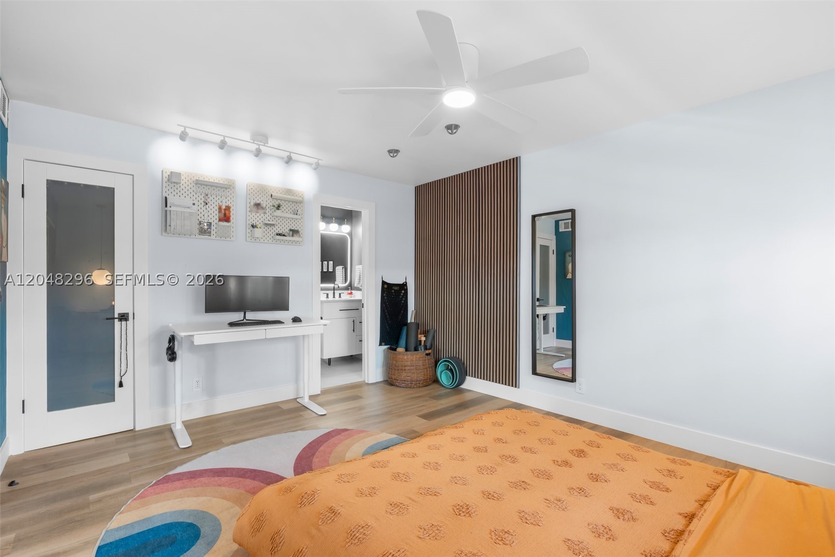 SEA BREEZE II CONDO - Residential