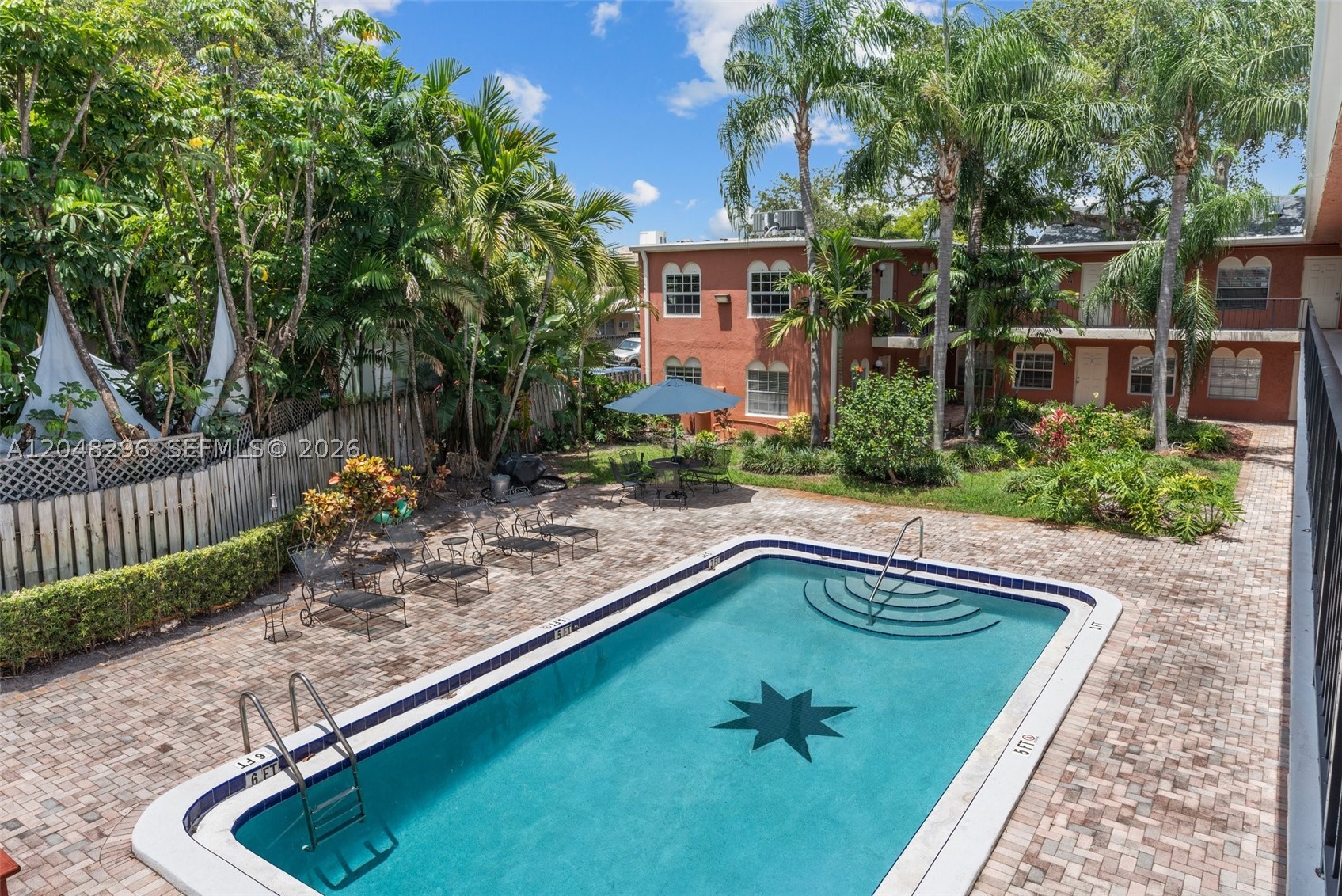SEA BREEZE II CONDO - Residential