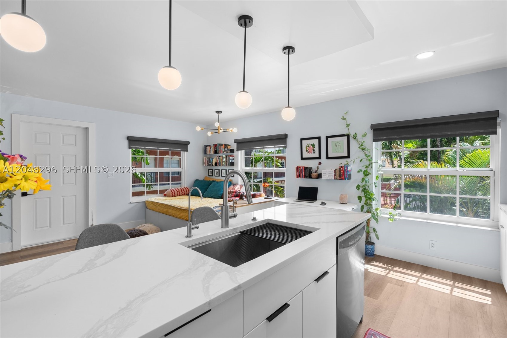 SEA BREEZE II CONDO - Residential