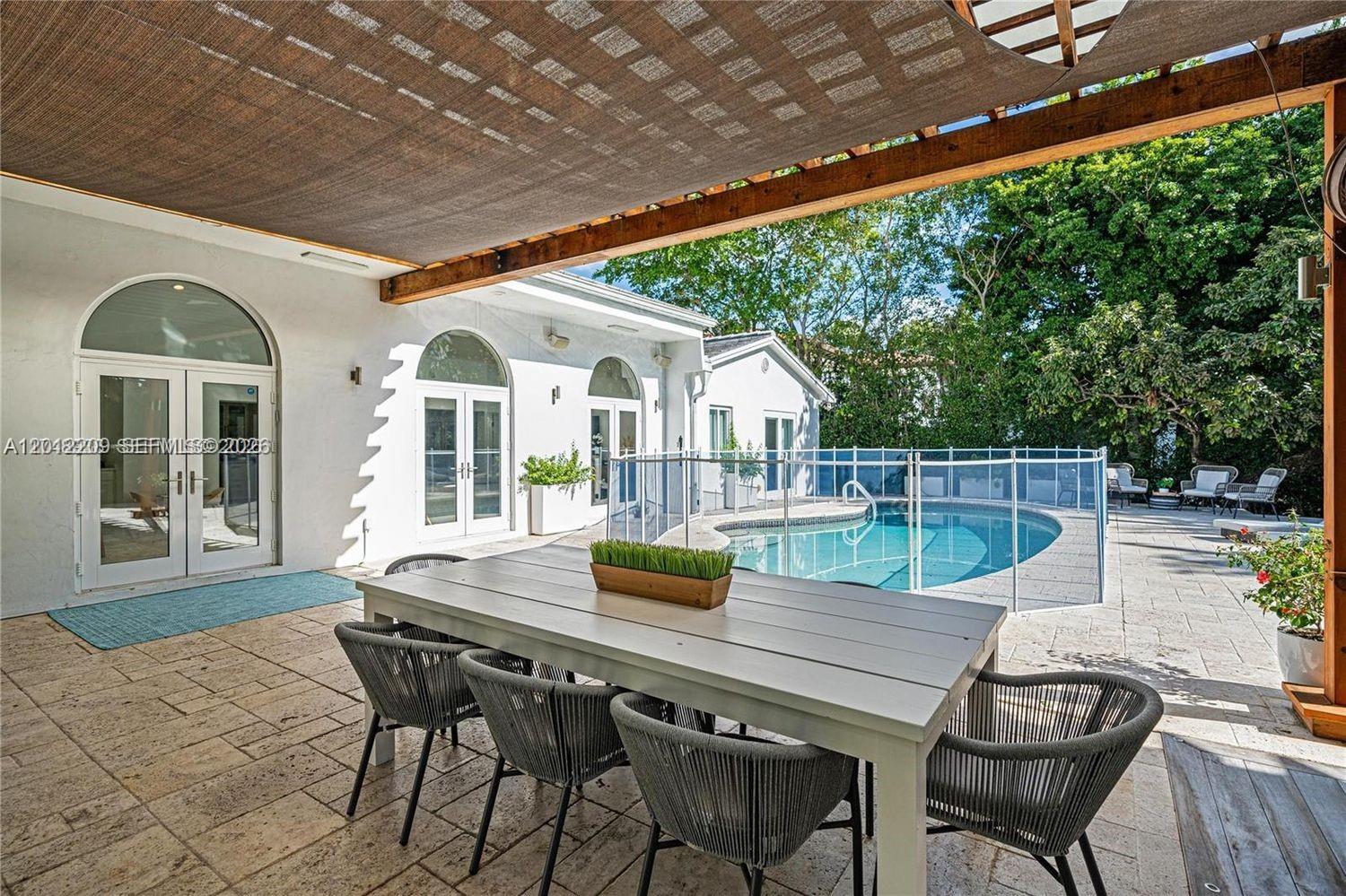 BAY POINT - Residential
