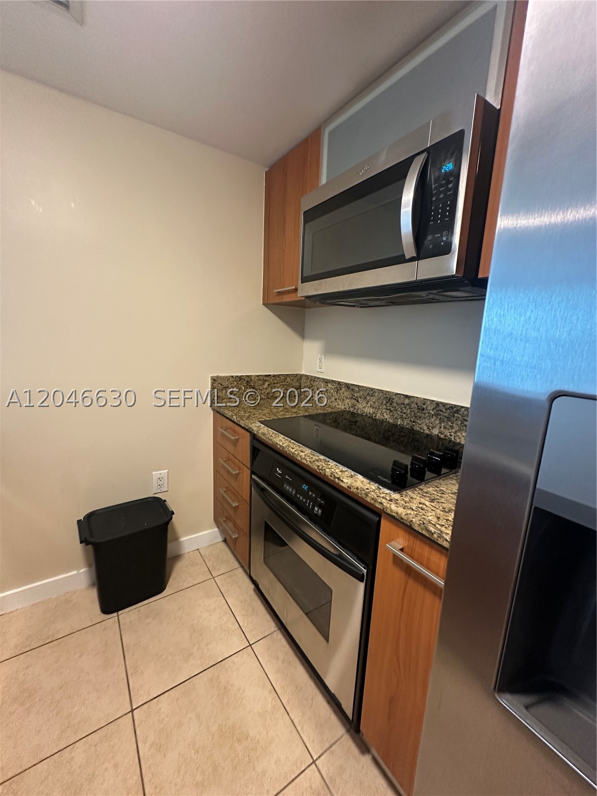 METROPOLIS II AT DADELAND - Residential Lease