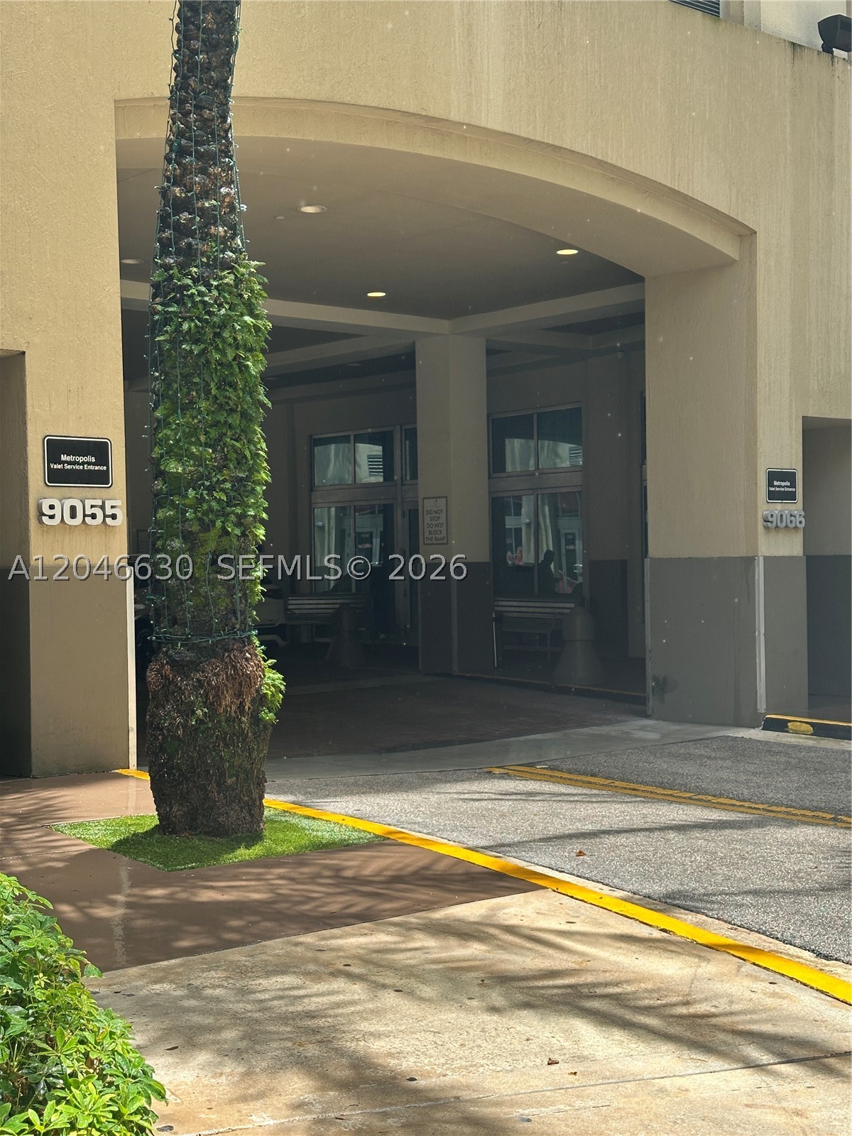 METROPOLIS II AT DADELAND - Residential Lease
