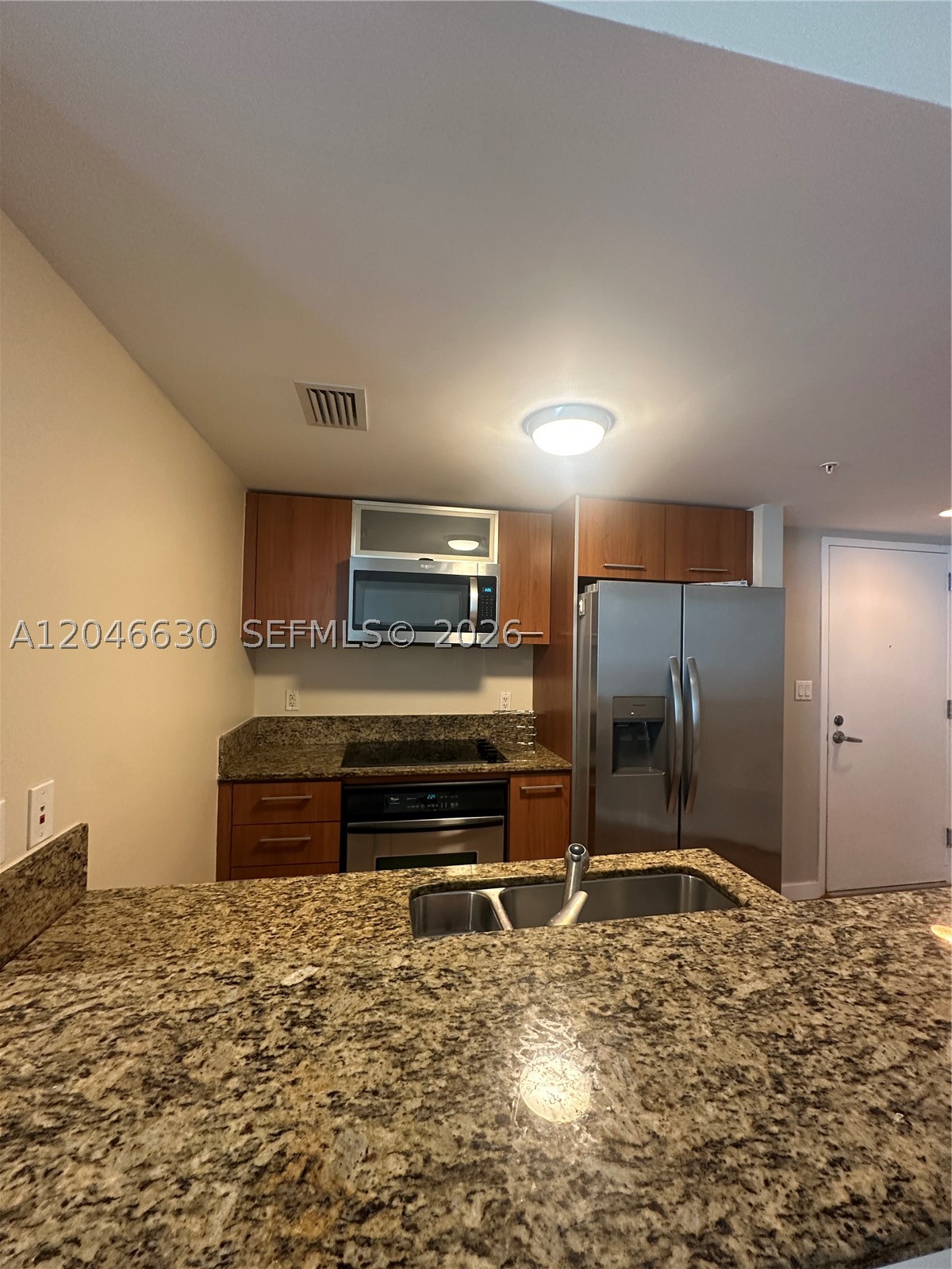 METROPOLIS II AT DADELAND - Residential Lease