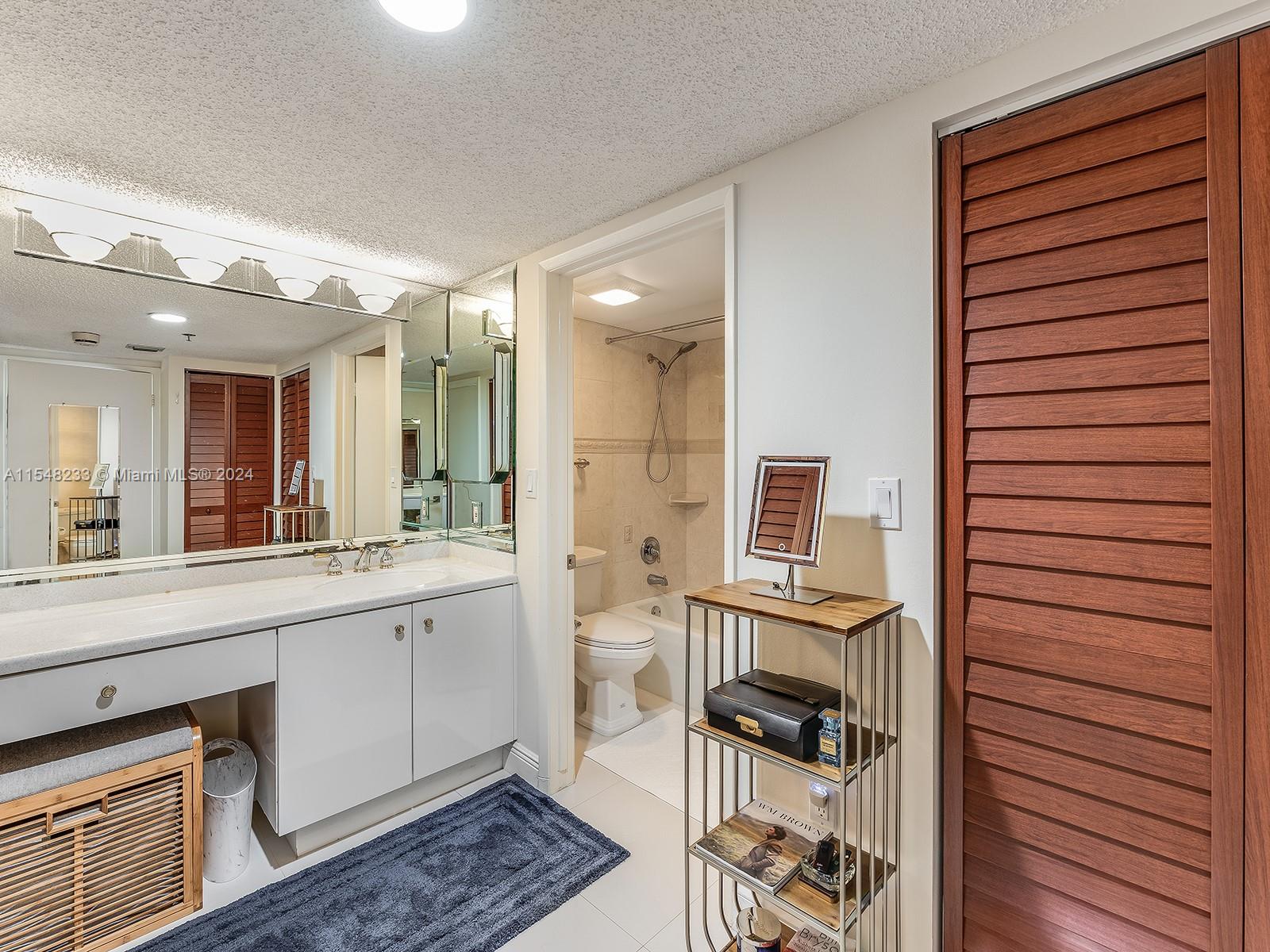 WATERVIEW CONDO CONDO - Residential Lease