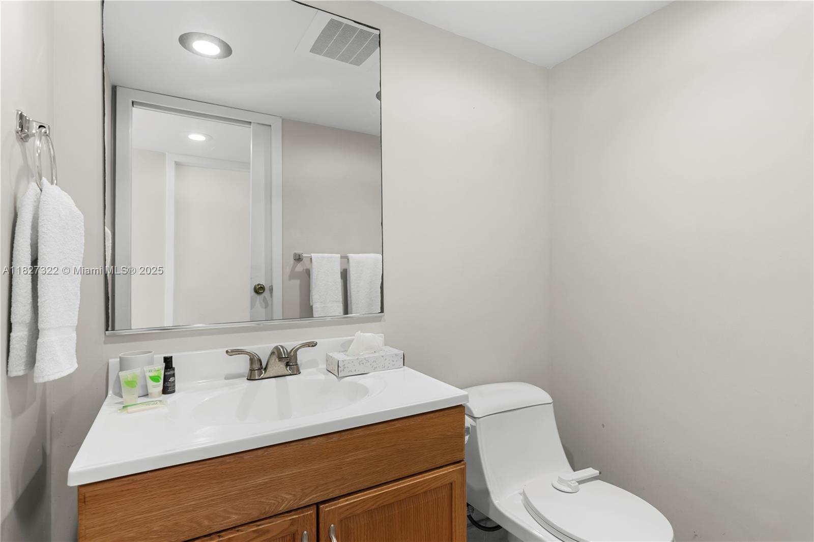 WEST BAY CLUB CONDOMINIUM - Residential Lease
