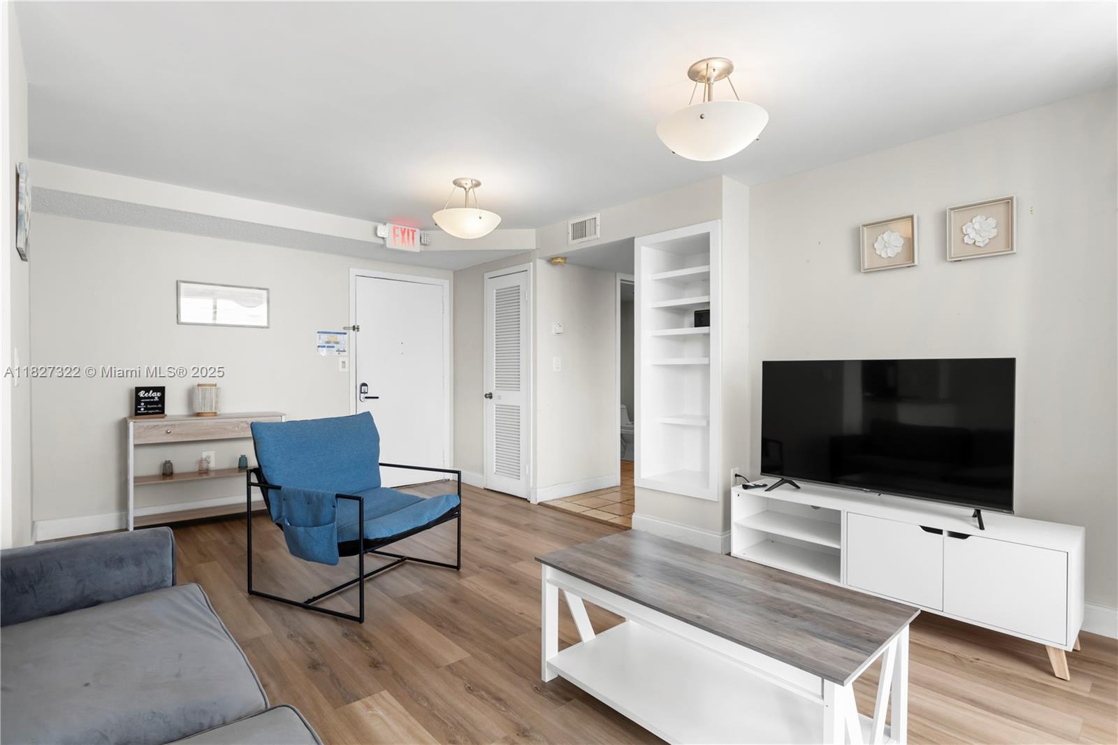 WEST BAY CLUB CONDOMINIUM - Residential Lease
