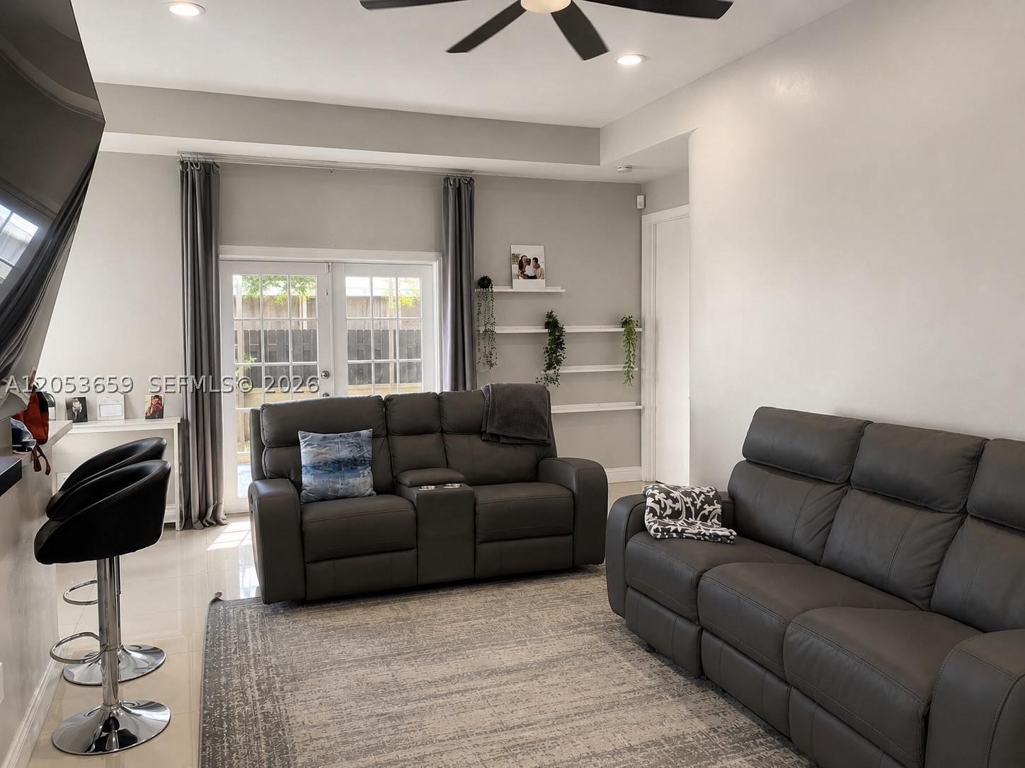 CINNAMON PLACE II - Residential