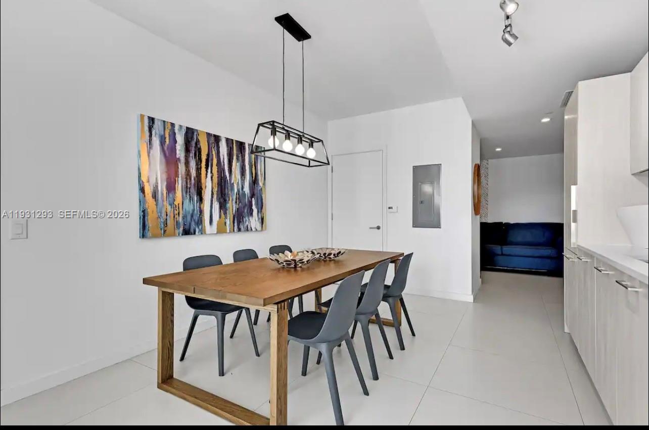 PARAISO BAYVIEWS CONDO - Residential Lease