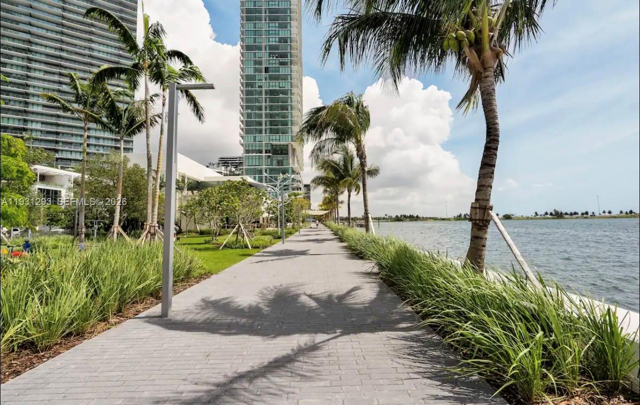 PARAISO BAYVIEWS CONDO - Residential Lease
