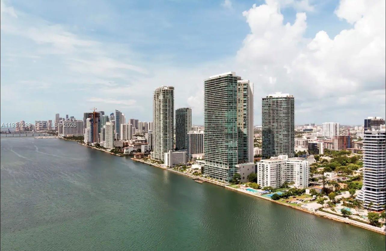 PARAISO BAYVIEWS CONDO - Residential Lease