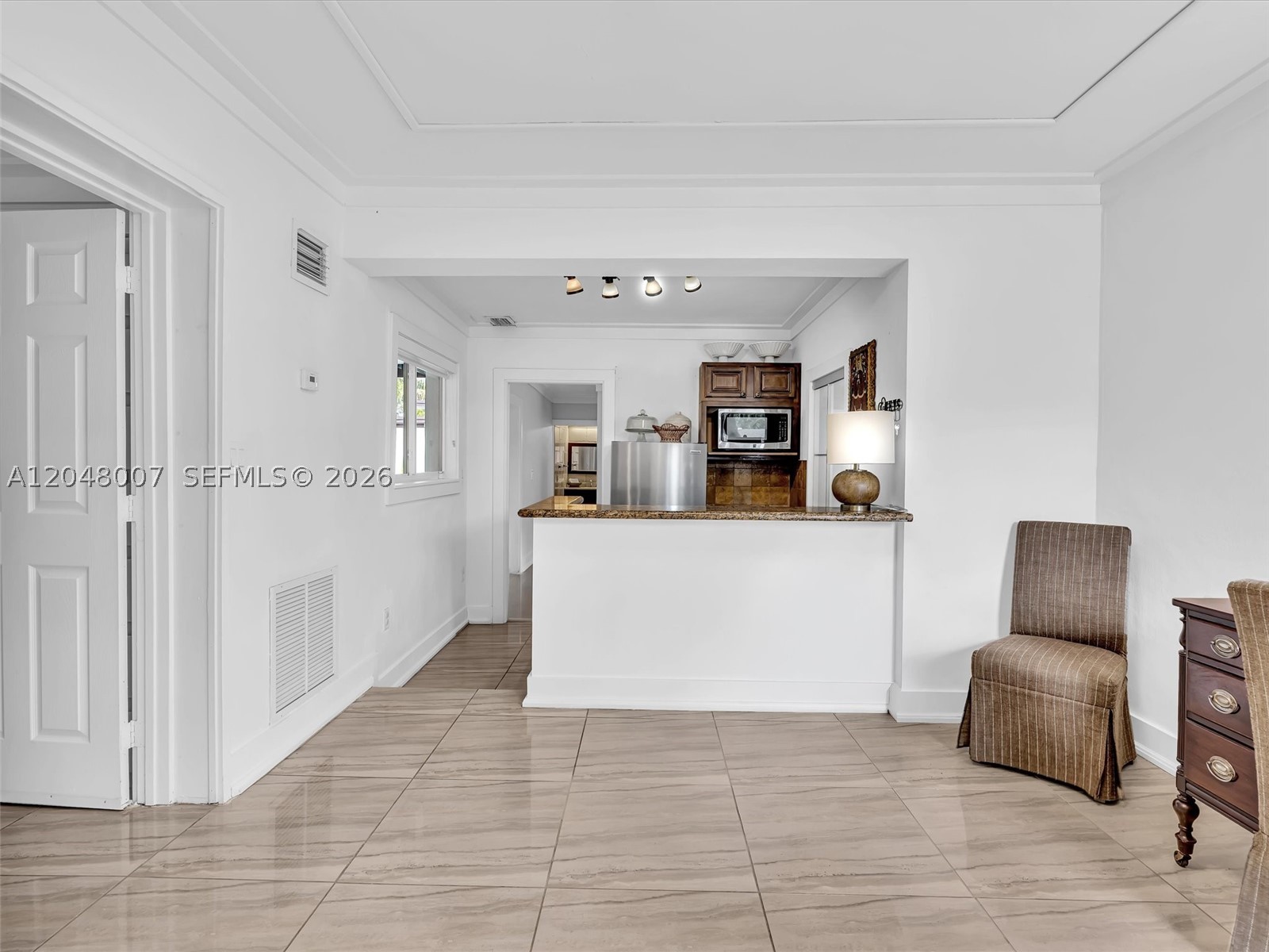 FAIRLAWN - Residential