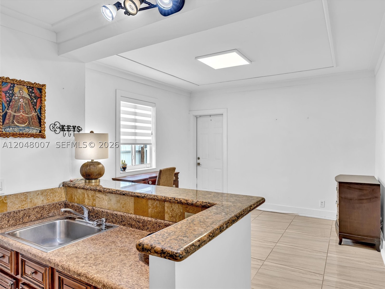 FAIRLAWN - Residential