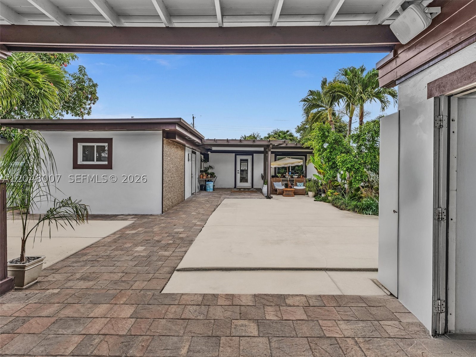 FAIRLAWN - Residential