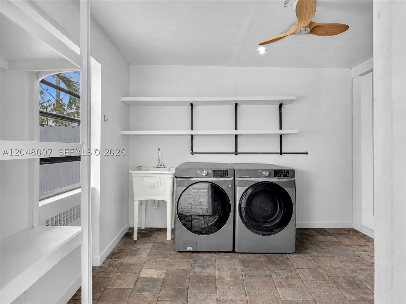 FAIRLAWN - Residential