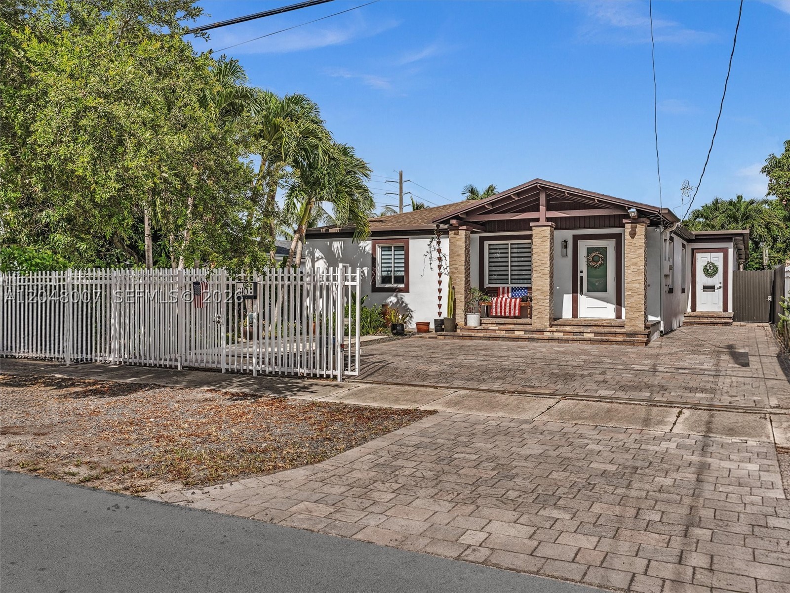 FAIRLAWN - Residential