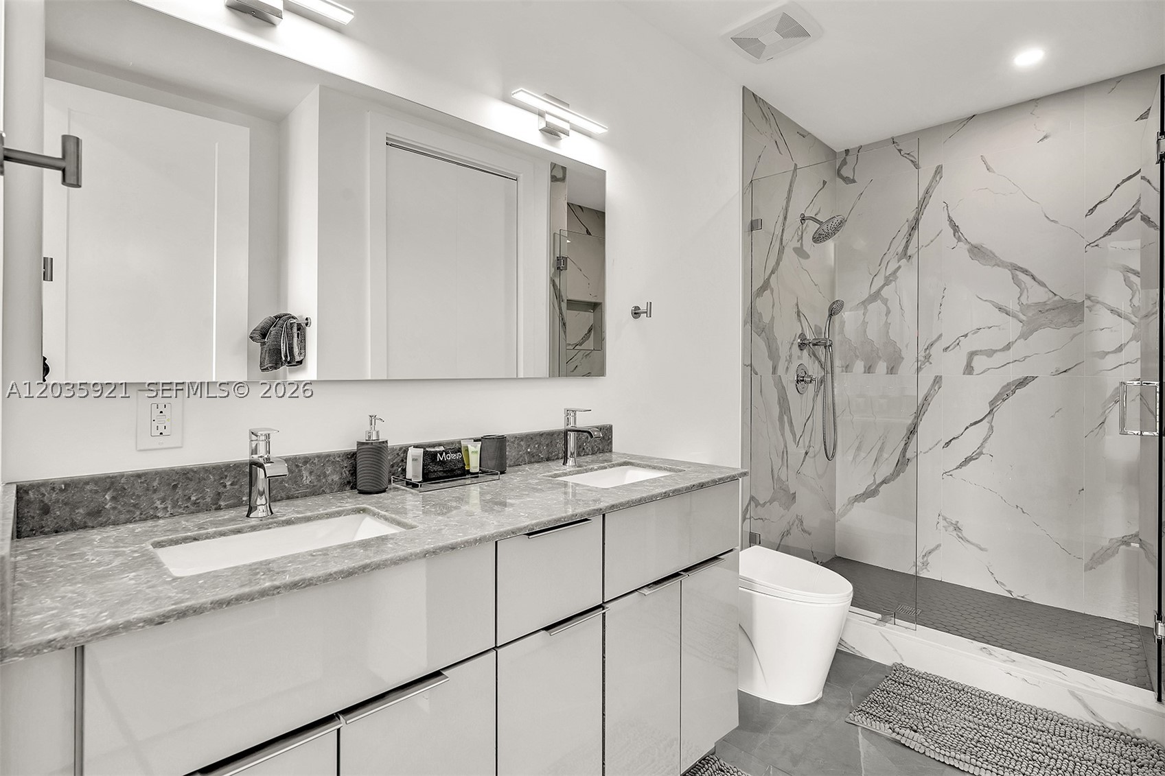 Everglade Land Sales Co - Residential Lease